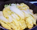 五寶(白菜、香菇、木耳、金針菇、粉絲)燴獅子頭的食譜步驟3照片