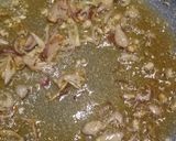 Foto langkah ke 5 dari resep Jamur Asam Pedas.