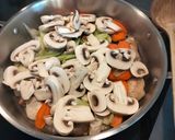 Foto del paso 7 de la receta: Pollo en escabeche