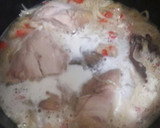 Foto del paso 2 de la receta: Pollo ala cerveza con papas y guarnición de arroz..😋