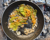 Foto del paso 5 de la receta: Solomillo de cerdo en salsa de flor de calabaza