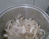 Foto langkah ke 1 dari resep Tumis jamur tiram.