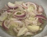 A picture of step 3 of Green Chilli Chicken Mince Curry.
