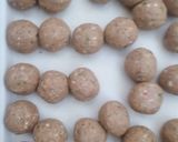 A picture of step 8 of Beef kofta curry.