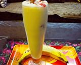 बनाना मिल्क शेक (Banana Milk Shake Recipe In Hindi) रेसिपी चरण 4 फोटो