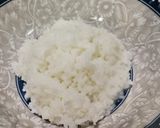 รูปขั้นตอนการทำที่ 2 ของ ข้าวต้มปลาเก๋าชิ้นโตเต็มคำ(สูตร1 กุ๋ยช่ายขาว และสูตร2 เซเลอรี่ คลินตัน...อะไร๊?? ตึ่งโป๊ะ)