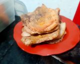 Foto del paso 3 de la receta: Arepas rellenas de pollo, chuletas de cerdo y pico de gallo,