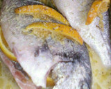Foto del paso 1 de la receta: Dorada a la naranja🐟🍊