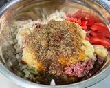 Une image de l'étape 13 de Courgettes et poivrons farcis bœuf, tomates et oignon.