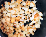 Foto del paso 3 de la receta: Chorizo almendrado con papas