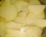 A picture of step 1 of Fried yam into flour.