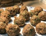 صورة لخطوة 2 من وصفة كرات اللحم مع الرز بالخضار 🍛