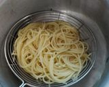 A picture of step 1 of No oil mayonnaise wheat spaghetti.