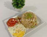 Foto langkah ke 5 dari resep Nasi Goreng Hotel.
