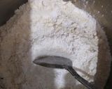 Foto langkah ke 1 dari resep Kulit Risol Lembut dan elastis.