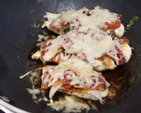 Foto del paso 4 de la receta: Pizza con base de pollo sin horno low carb
