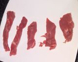 Foto del paso 2 de la receta: Carne con laurel y albahaca