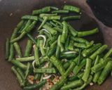 Foto langkah ke 2 dari resep Tumis Tahu Kacang Panjang, Tauge, dan Wortel.