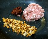 รูปขั้นตอนการทำที่ 2 ของ หมูผัดโหระพาพริกเผา