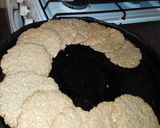 Foto del paso 6 de la receta: Galletitas de avena, con nuez y naranja, un poquito de chocolate