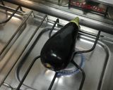 Foto del paso 2 de la receta: Pasta de berenjenas ahumada