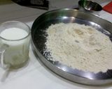 A picture of step 2 of Stuffed Egg parantha.