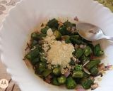 A picture of step 3 of Okra egg omelet.