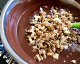 Foto del paso 5 de la receta: Tarta de chocolate 85%cacao en base de almendras SIN horno