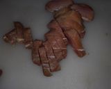 Foto del paso 4 de la receta: Burritos de lomo de cerdo acompañado de frites