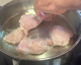 Foto del paso 1 de la receta: Pollo con pisto