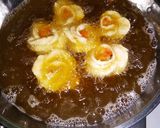 Foto langkah ke 9 dari resep Pastel mawar.