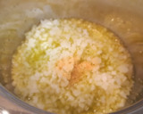 Foto del paso 3 de la receta: Macarrones con salchichas y bacon