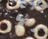 Foto del paso 6 de la receta: Frijoles negros con chochoyotes
