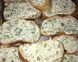 Foto del paso 3 de la receta: Pan de ajo y cilantro 🥖