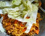 Foto langkah ke 5 dari resep 410. Mie Goreng Jawa.