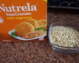 A picture of step 1 of Soyabean ka keema.