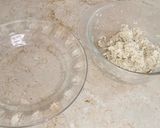 A picture of step 2 of Egg Chicken balls.