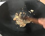 Foto langkah ke 2 dari resep Pastel goreng, awet crunchynya.