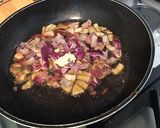 Une image de l'étape 3 de Chou pak choi aux poivrons jaunes,lard,tomates et oignon rouge.
