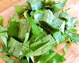 Hình bước làm 3 của món Đồ Lòng Bò Xào Rau Răm Ngũ Vị Hương