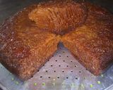 Foto langkah ke 6 dari resep Bolu sarang semut/caramel magic com.
