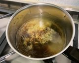 Une image de l'étape 12 de Poulet caramélisé au gingembre, champignons et carottes.