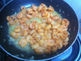 Arroz con camarones estilo hindu