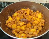 A picture of step 6 of Posto soya aloo curry.