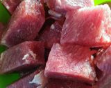 Foto langkah ke 1 dari resep Rawon Daging.