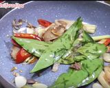 Foto langkah ke 3 dari resep Nasi Liwet Simple tapi Spesial di Rice Cooker #SiapRamadhan.