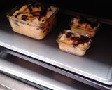 Foto langkah ke 3 dari resep Best bread pudding ever.