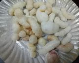 A picture of step 4 of Gound ke laddu.
