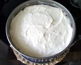A picture of step 4 of Strawberry yoghurt cake „Princess“.