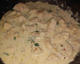 Foto del paso 3 de la receta: Fideos coditos con crema de verdeo y pollo 💜